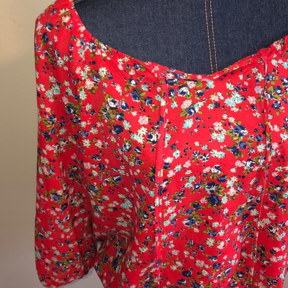 Forever 21 Floral Print Red Elastic Hem Boho Top - Picture 2 of 6